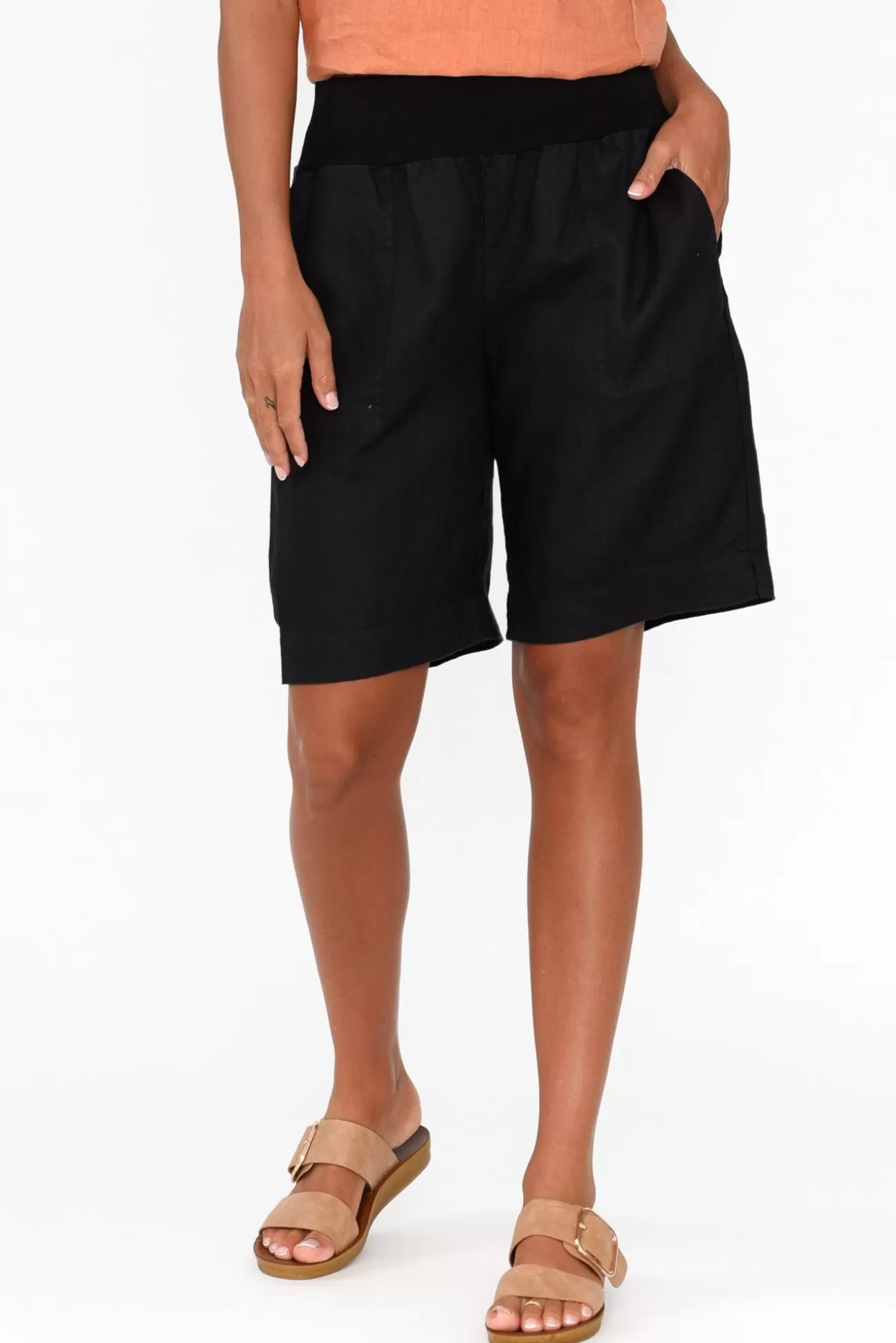 Gordon Smith Aster Black Linen Short Store