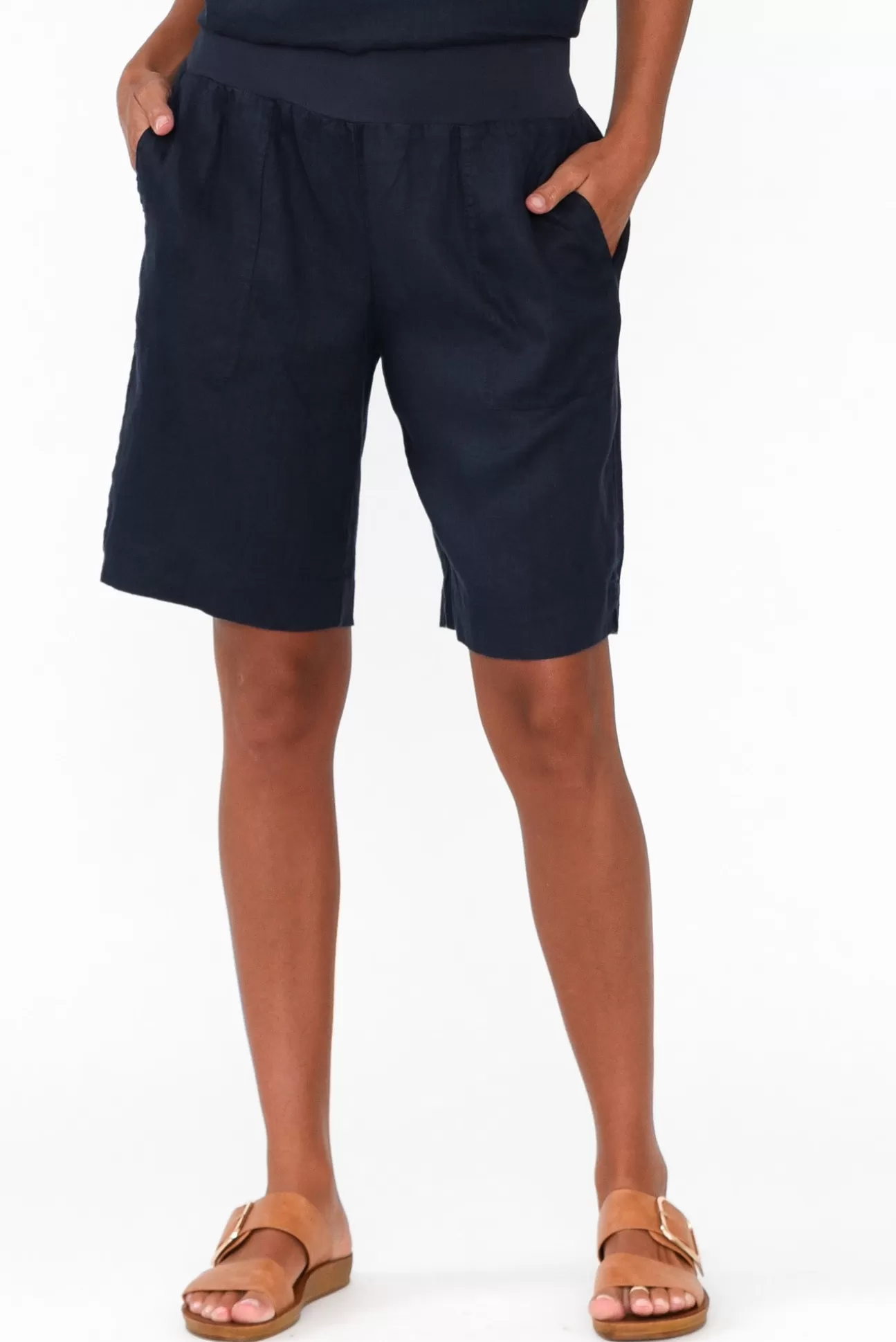 Gordon Smith Aster Navy Linen Short Store