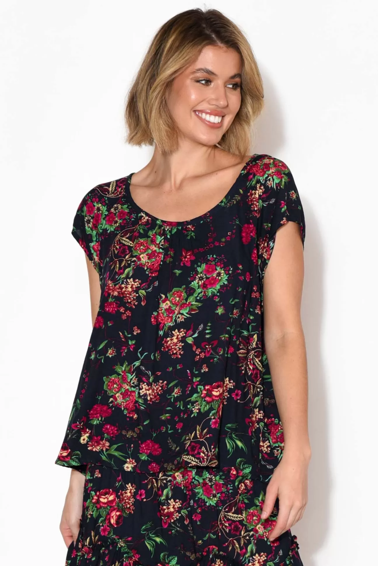 Red Lotus Aurora Navy Rose Short Sleeve Top Online