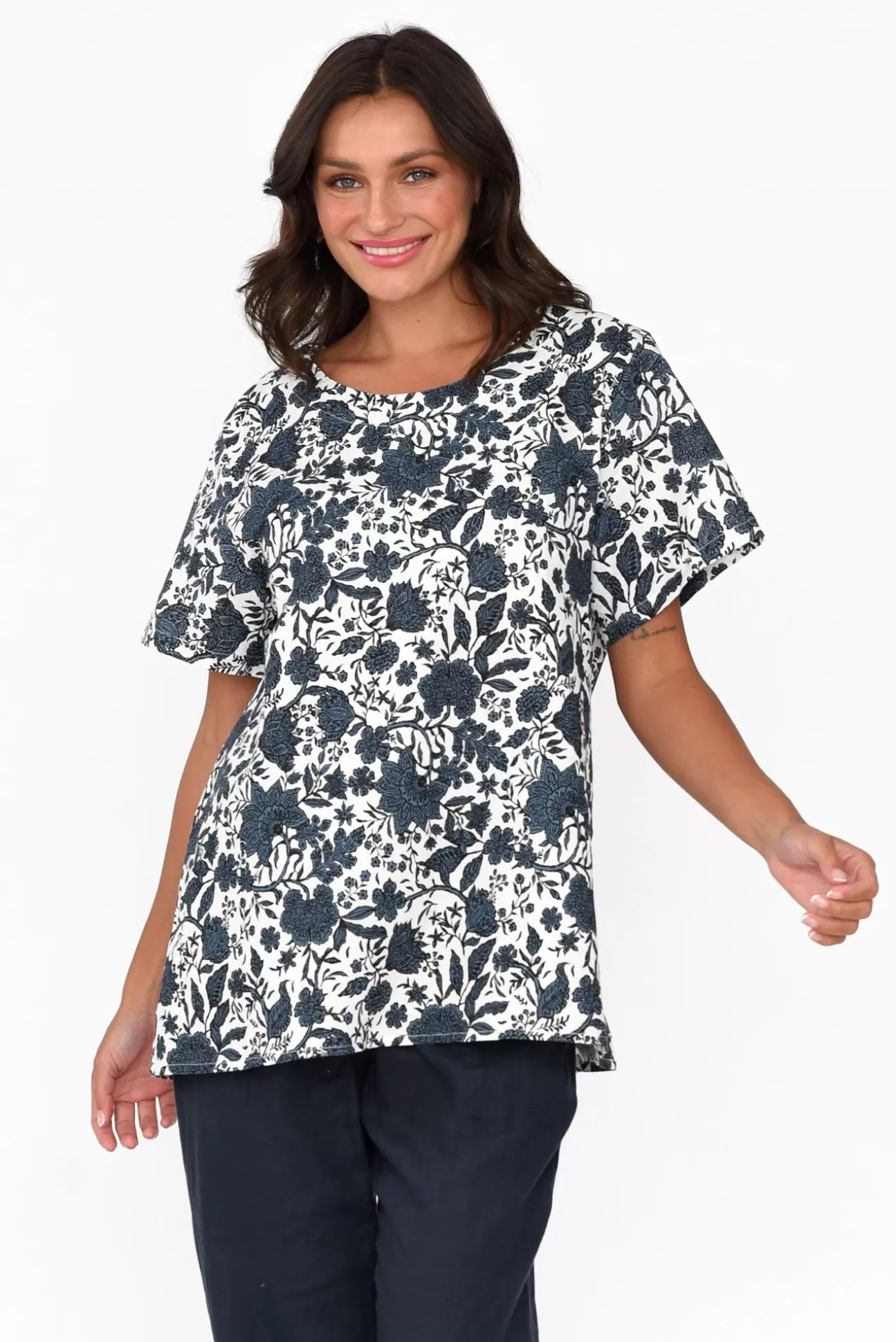 Cali and Co Baraka Navy Floral Linen Top Sale