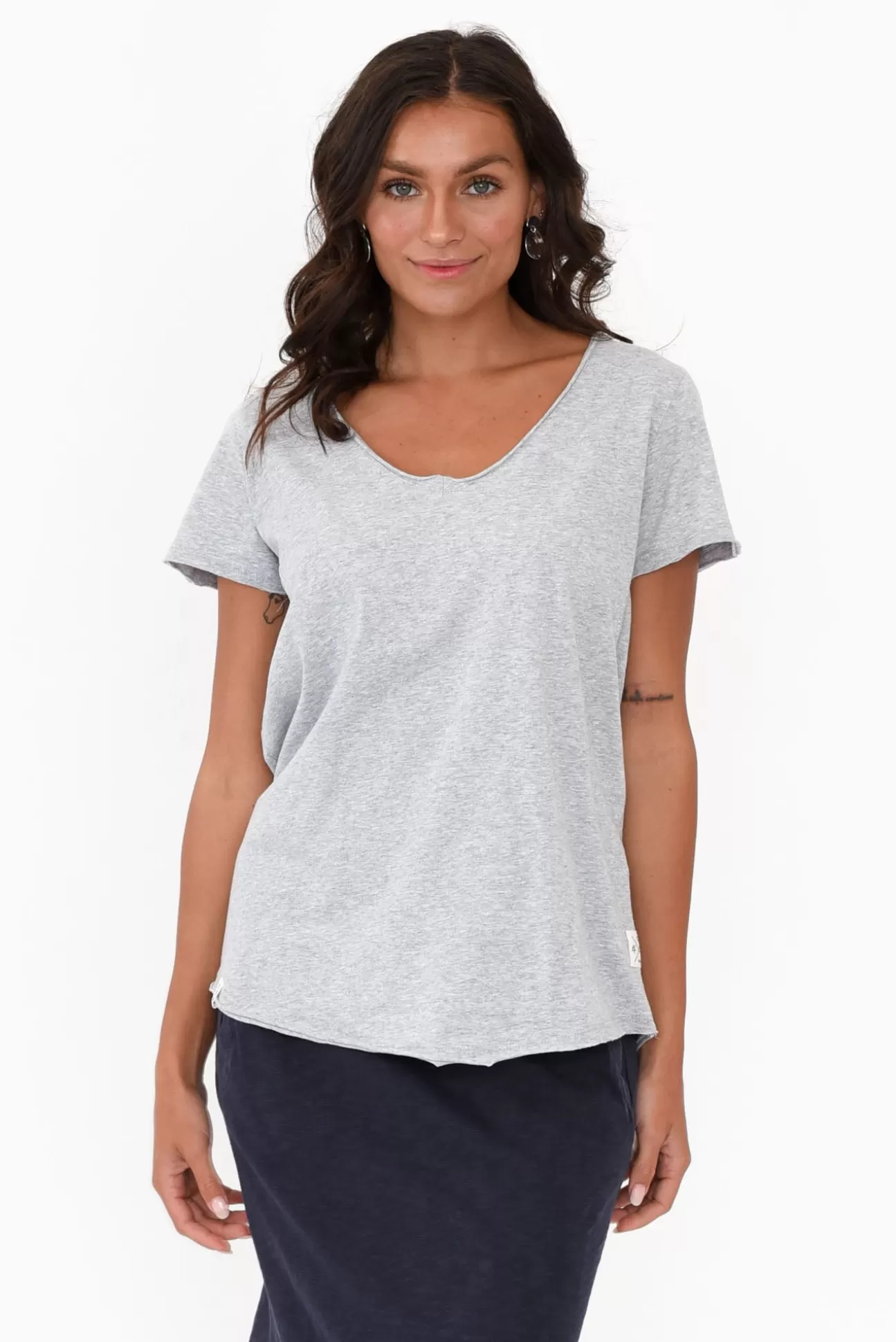 Elm Grey Cotton Fundamental Vee Tee Outlet