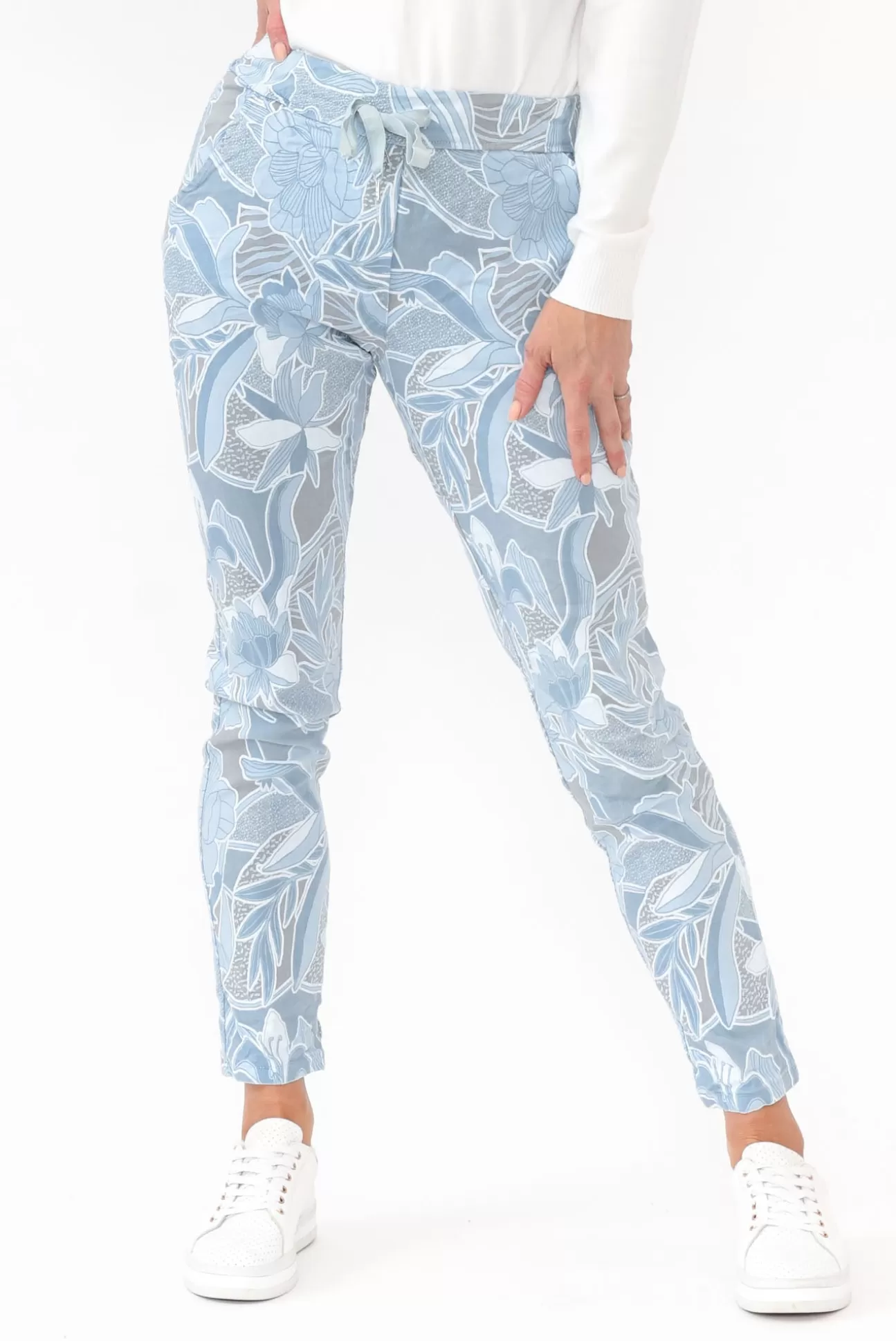 Rosa Sera Hartley Blue Floral Crinkle Pant Discount