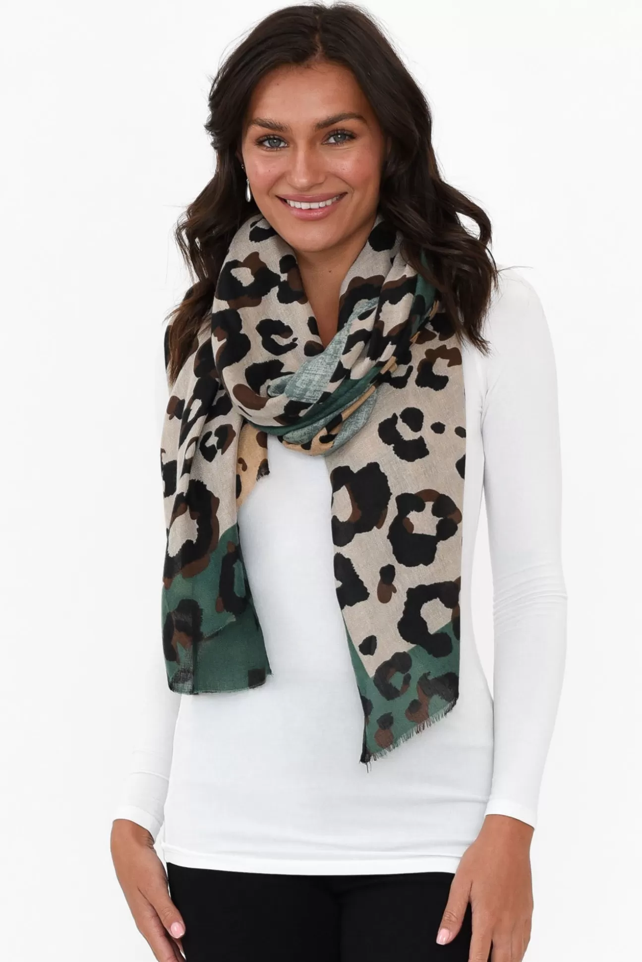 Enhance Kelsie Green Leopard Scarf Outlet