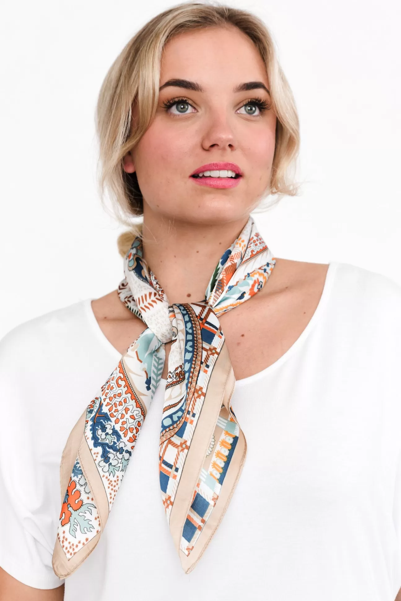 Zoda Lizette Beige Satin Paisley Square Scarf Outlet