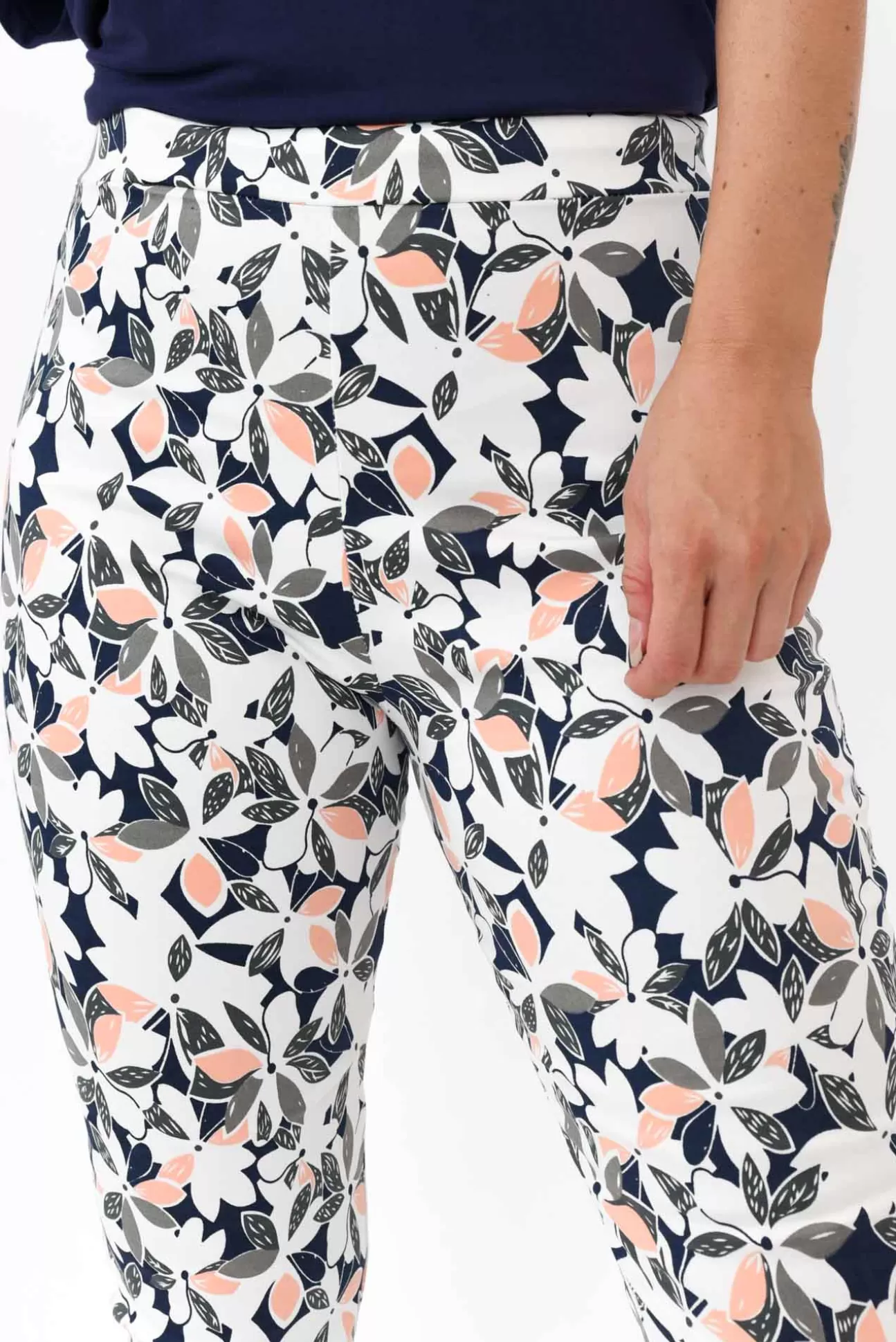 Bamboo Whispers Milo Navy Floral Stretch Pant Cheap