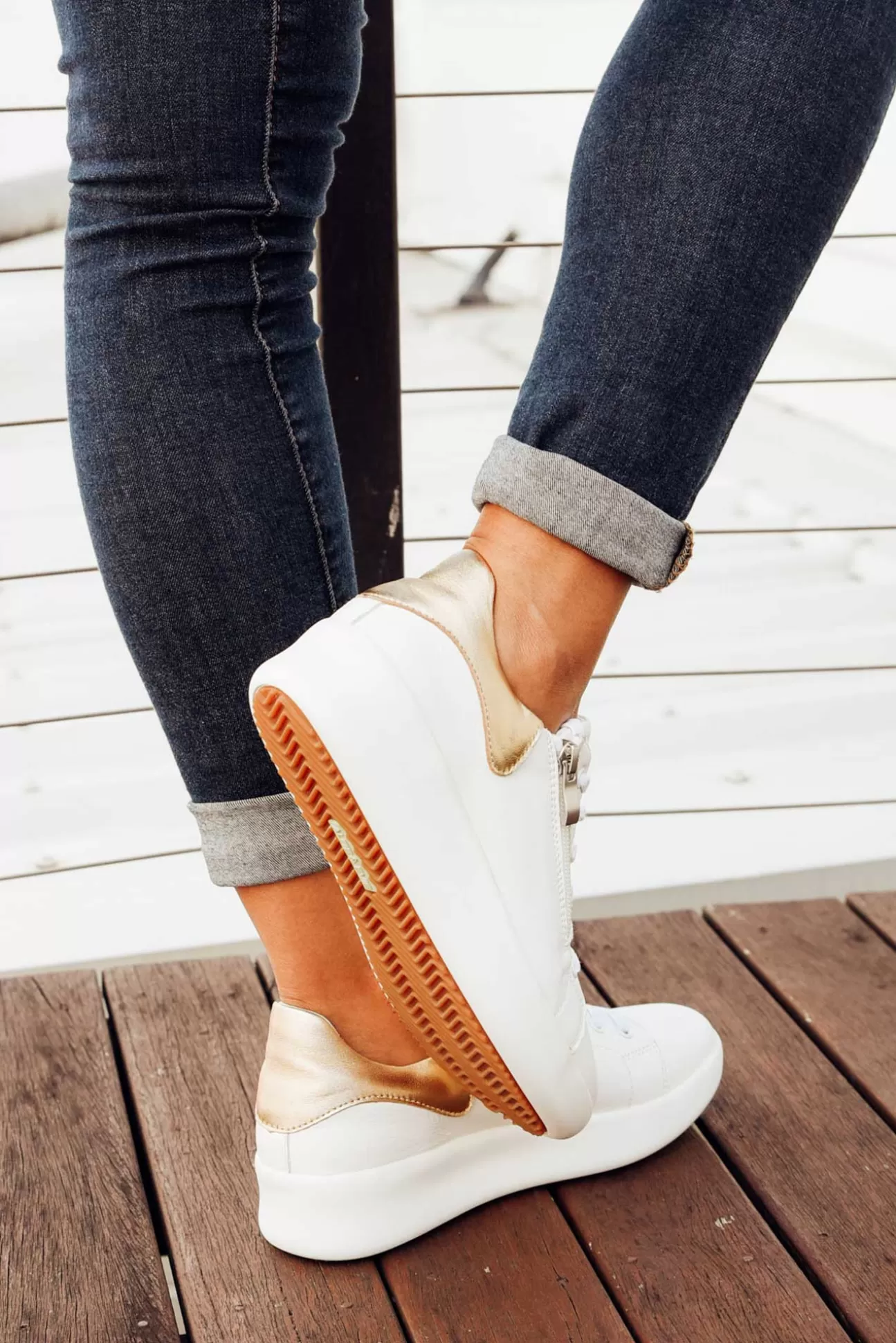 Alfie and Evie Moppy White Leather Platform Zip Sneaker Best