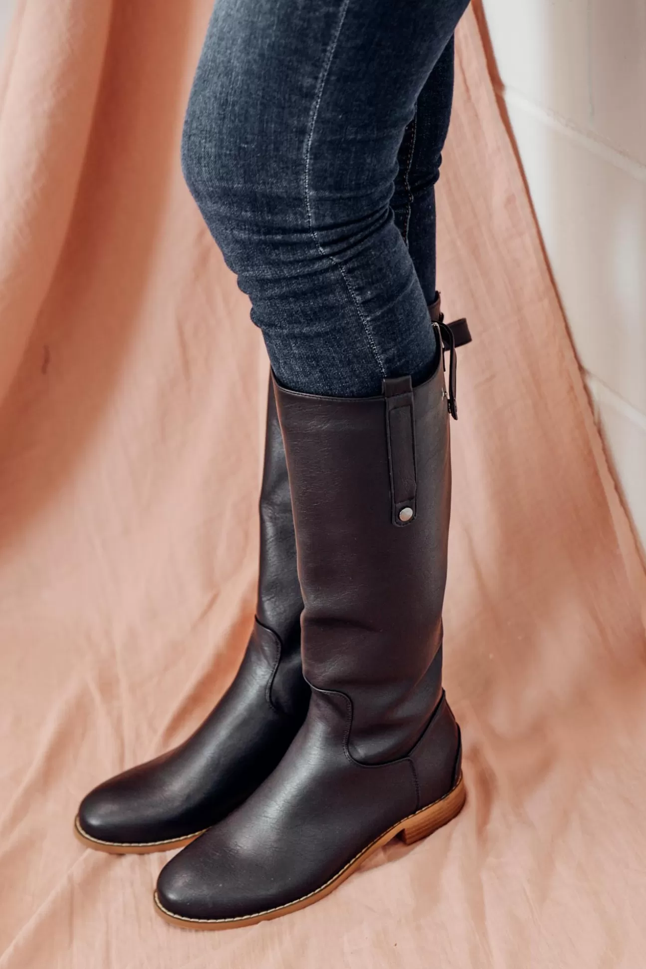 Laguna Quays Tamsyn Black Knee High Boot Online