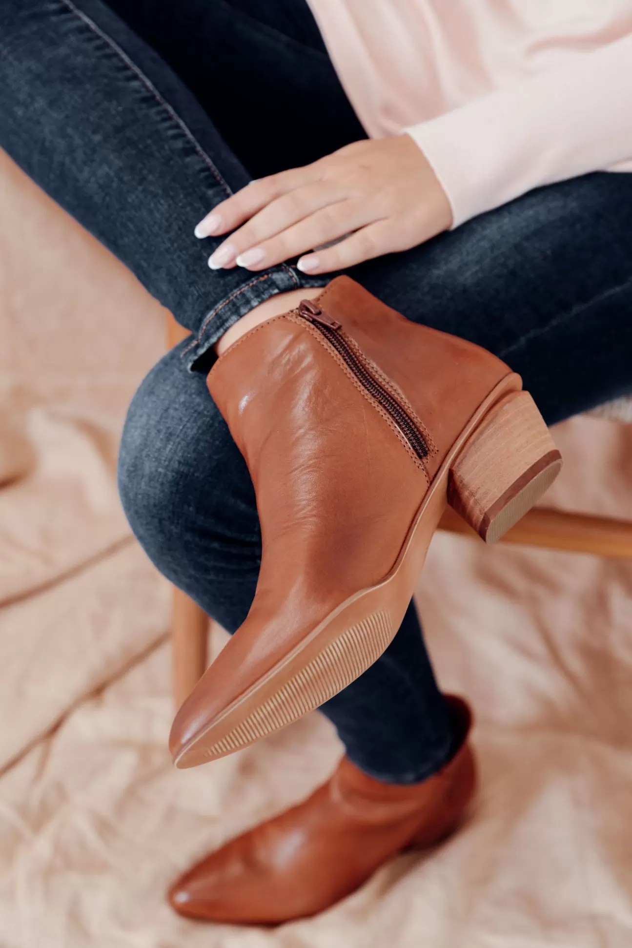 EOS Weston Brandy Leather Ankle Boot Store