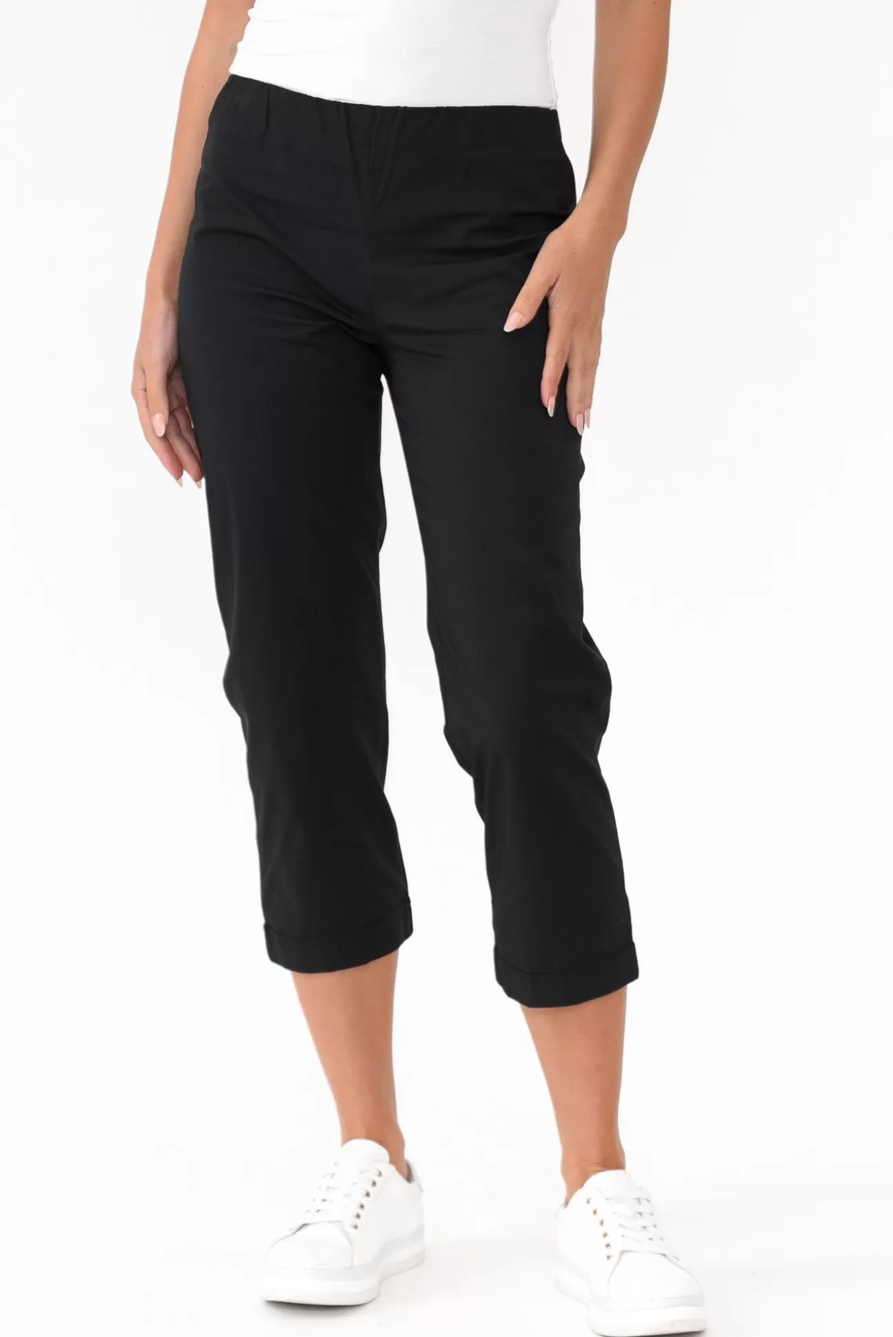 Orientique Zara Black Cotton Cropped Stretch Pant Store